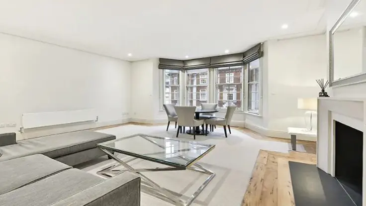 1 bedroom flat to rent on North Audley Street